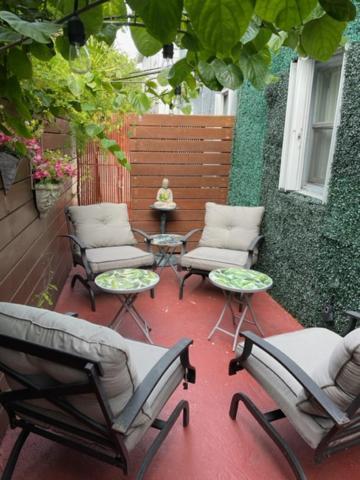 Modern 2/1 Apt Near Midtown And Beaches Маями Екстериор снимка