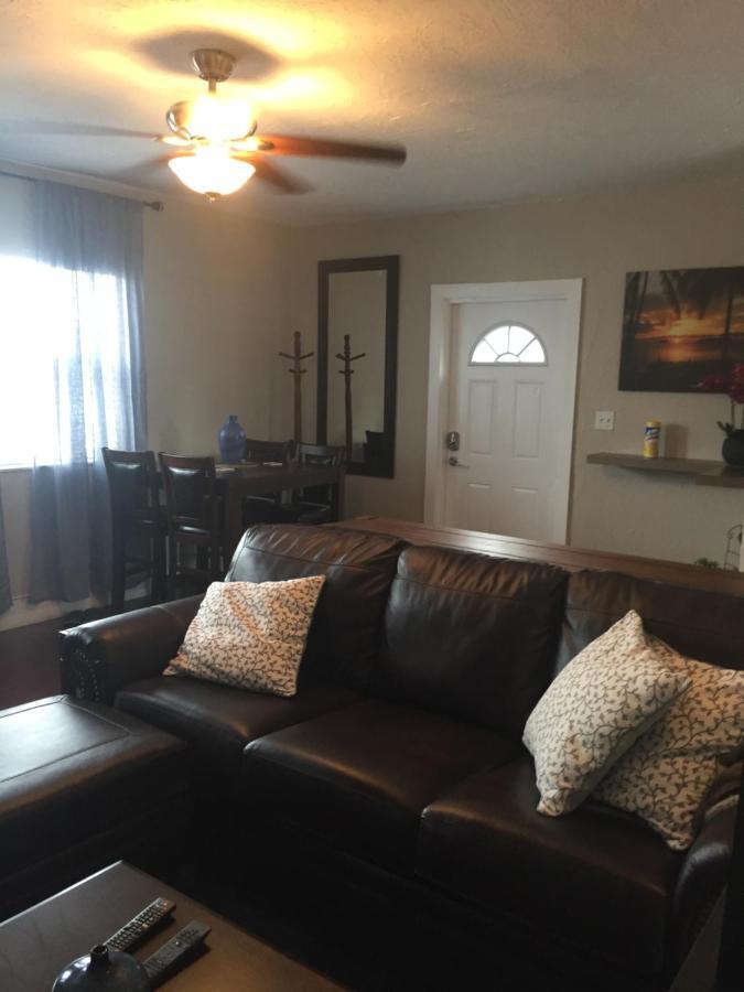 Modern 2/1 Apt Near Midtown And Beaches Маями Екстериор снимка